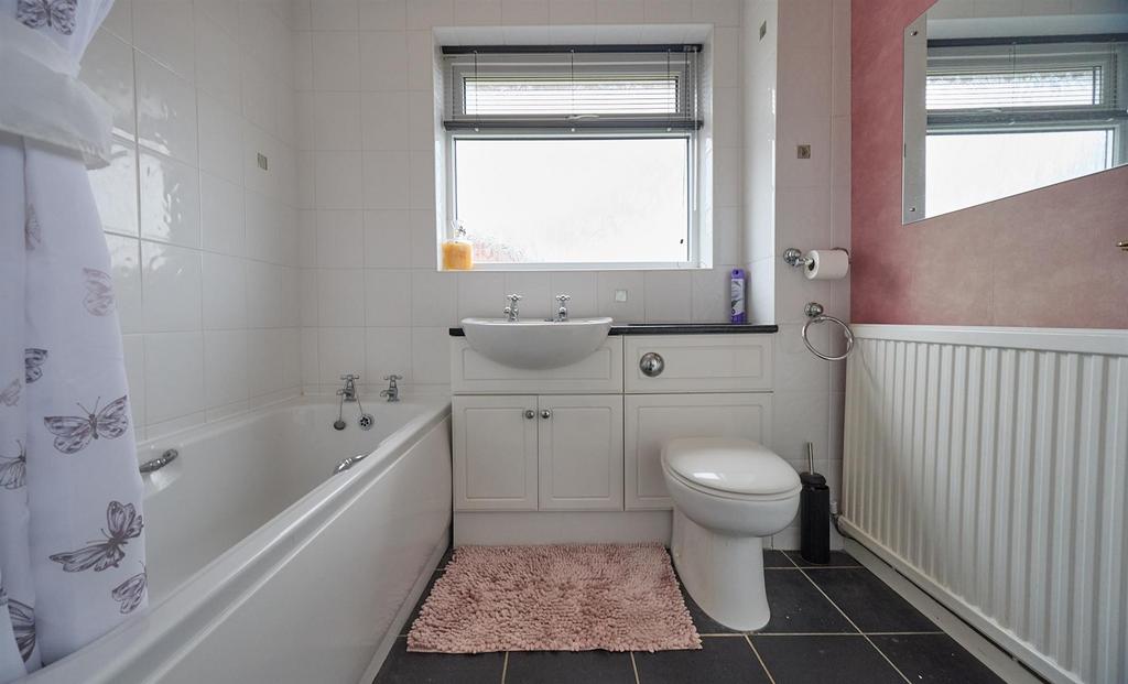 Bathroom to Rear
