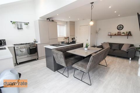 30 Abbotts Drive, Stoke-on-trent, ST1 6HU
