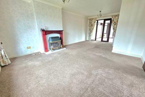 3 bedroom semi-detached house for sale, Wye Close, Bedworth CV12