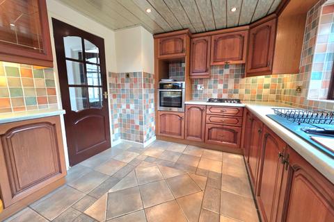 3 bedroom semi-detached house for sale, Wye Close, Bedworth CV12