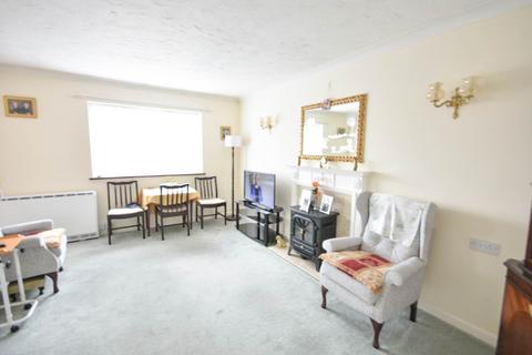 1 bedroom flat for sale, The Ridgeway, Codicote