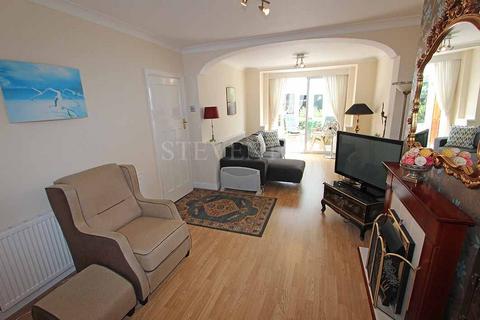 undefined, Bhylls Crescent, Castlecroft, Wolverhampton, WV3
