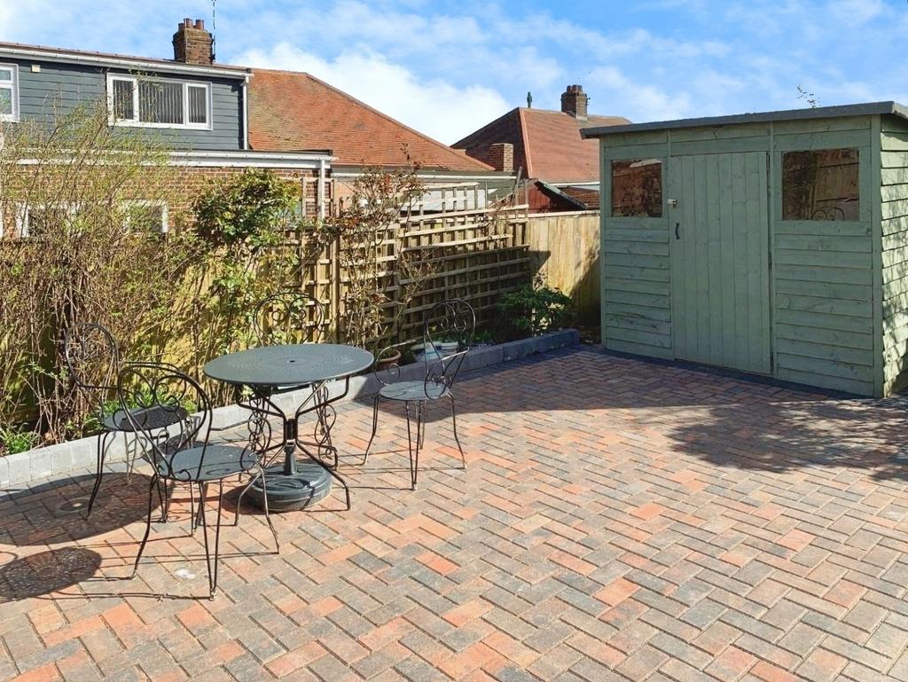 Pbox-garden-316395.jpg