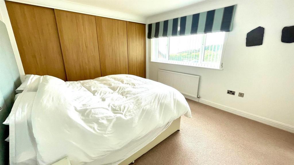 Principle bedroom