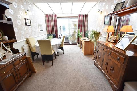 3 bedroom semi-detached house for sale, Mill Hill Crescent, Cleethorpes DN35