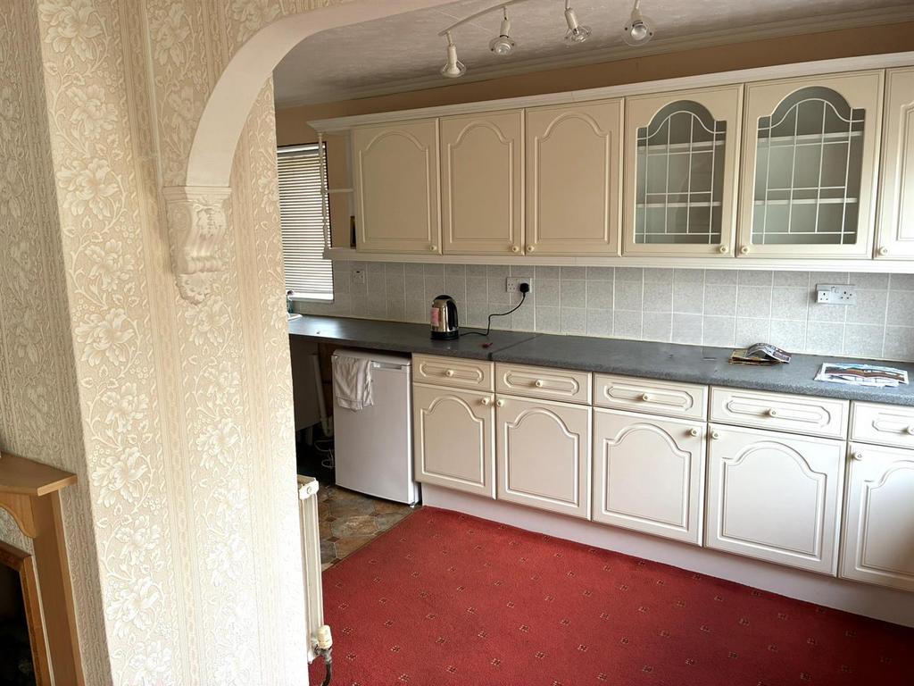 Dining kitchen