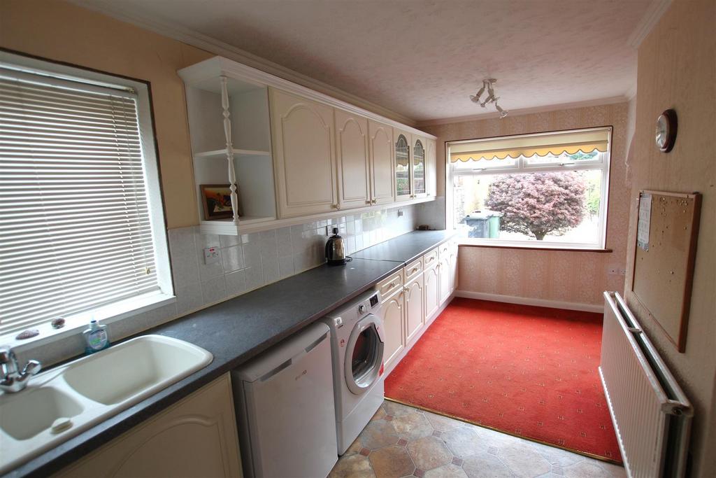 Dining kitchen