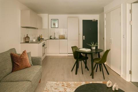 1 bedroom apartment to rent, Rarely Available 1-Bedroom Apartment at Glasgow, Warroch Place G3
