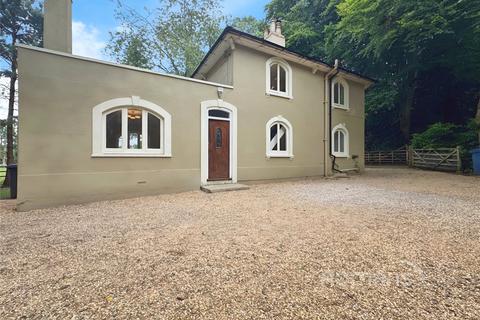 3 bedroom detached house to rent, Brookhouse, Minley Road, Fleet, GU51