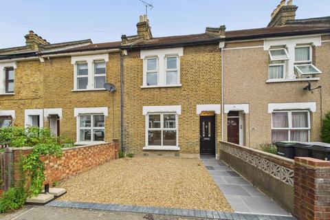 53 Engleheart Road, London, SE6 2HN