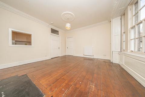 2 bedroom flat for sale, 116 (2F1) Rose Street, New Town, Edinburgh, EH2