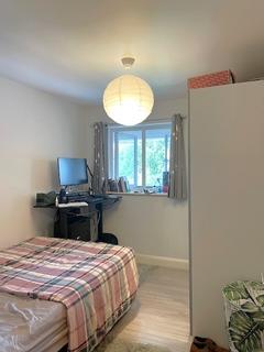 2 bedroom flat to rent, Empire Way, Wembley HA9