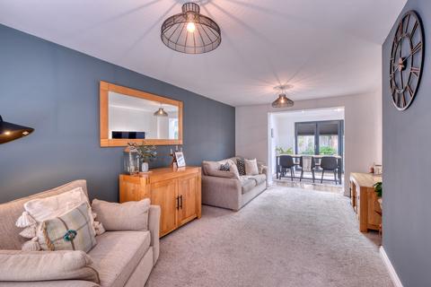 17 Grange Road, Lower Broadheath, Worcester, WR2 6QP