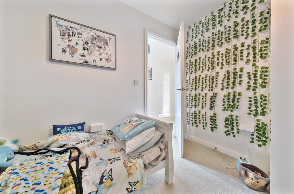 1332330-4-688ac153107f2