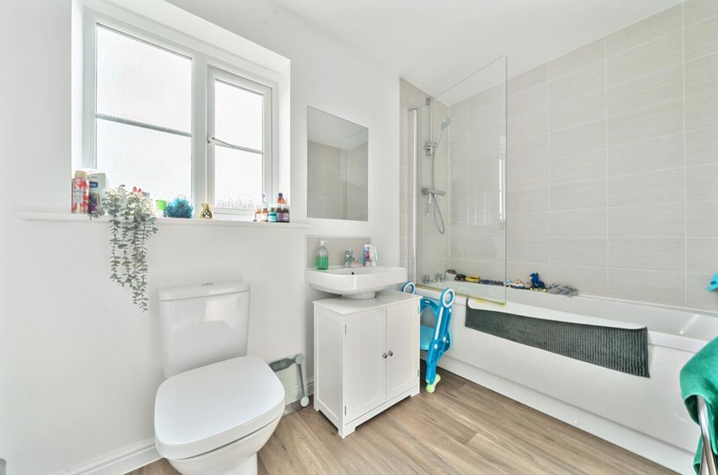 1332330-8-688ac3488a7bb