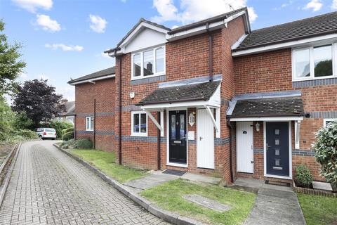 17 Windsor Wood, Waltham Abbey, EN9 1LY