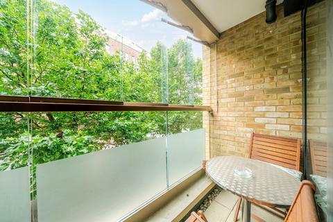undefined, Surrey Quays Road, Surrey Quays, London, SE16