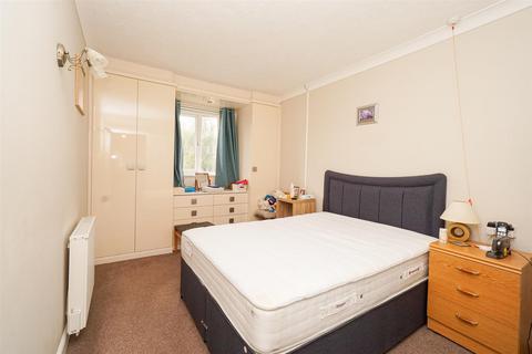 1 bedroom retirement property for sale, St Helens Crescent, Hastings
