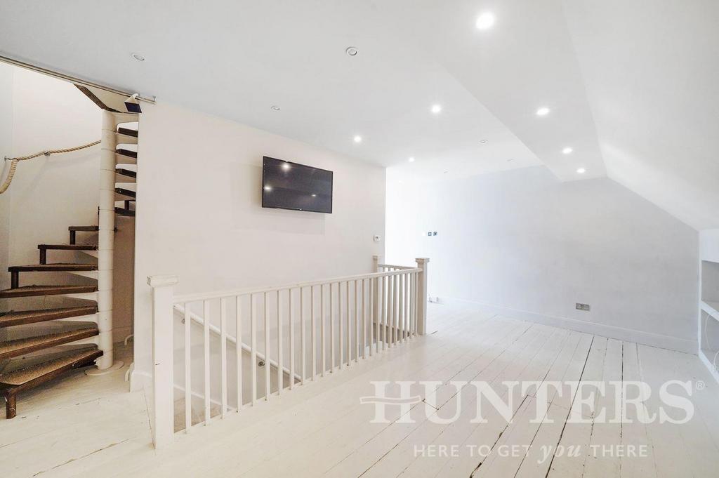 407 B Lordship Lane - Kmz5i CM25 Uxxo1 ZOv YTG.jpg