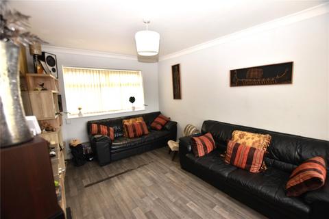 3 bedroom semi-detached house for sale, Fenby Avenue, Bradford, West Yorkshire