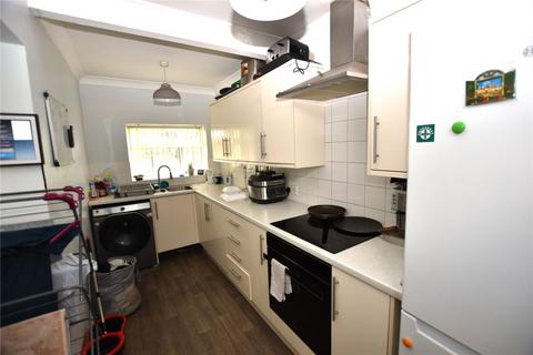 3 bedroom semi-detached house for sale, Fenby Avenue, Bradford, West Yorkshire
