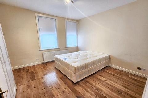 2 bedroom apartment to rent, Hanover Gate Mansions, Park Road, Regents Park, London, NW1