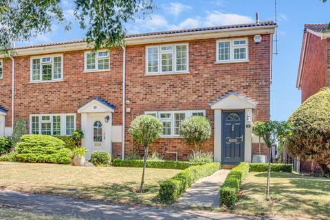 8 Aylesbeare, Shoeburyness, Southend-on-sea, SS3 8AE