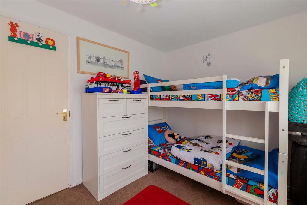 64 Richards Way-15.jpg