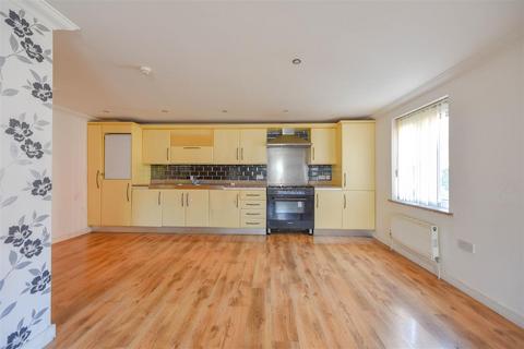 Flat 15, Chestnut Court, 37 - 41 Chestnut Road, Northampton, NN3 2JL