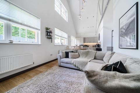undefined, Frances Drive, Bedfordshire LU6
