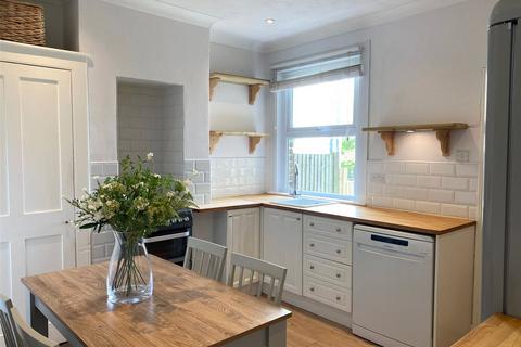59 Kent Road, Halling, Rochester, ME2 1AR