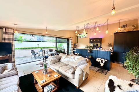 undefined, Riverdale, Brearley, HX2 6HZ