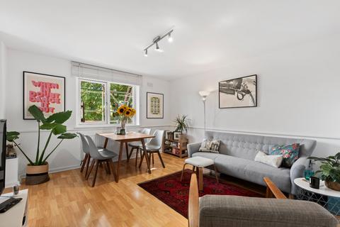 2 bedroom flat to rent, Canonbury Crescent, Canonbury, London