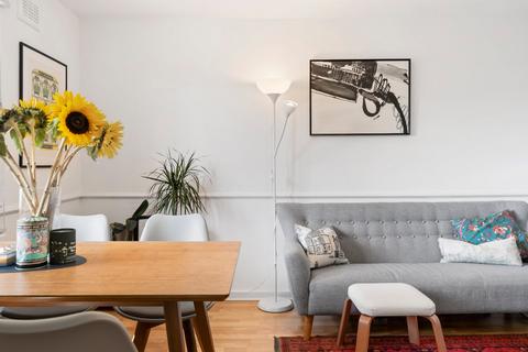 2 bedroom flat to rent, Canonbury Crescent, Canonbury, London