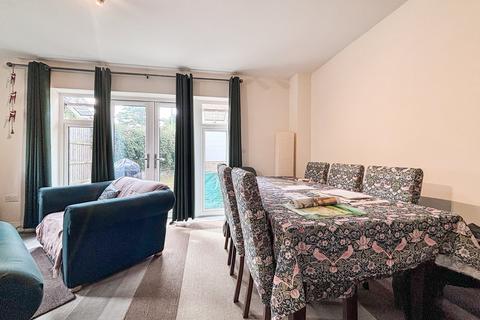 undefined, Rawlins Rise, Tilehurst, Reading, RG31