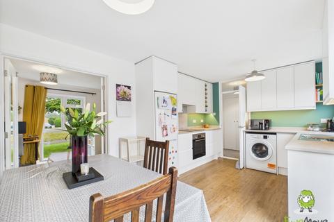 3 Dover Close, Basingstoke, RG23 8EG