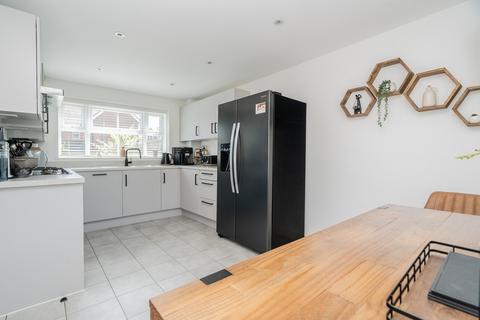 3 bedroom semi-detached house for sale, East Field, Great Horwood, MK17