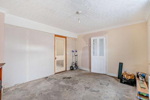9 Springfield Terrace, Neath, SA11 1AB
