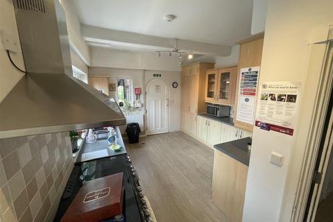 6 Ashburton Road, Prenton, CH43 8TW