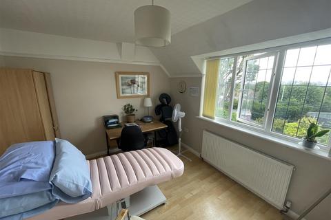 6 Ashburton Road, Prenton, CH43 8TW