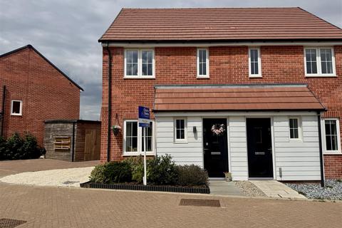 13 Oak Crescent, Burnham-on-crouch, CM0 8FP