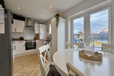 13 Oak Crescent, Burnham-on-crouch, CM0 8FP