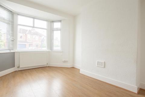 3 bedroom semi-detached house to rent, Owston Avenue, Hull Road, York, YO10 3AJ