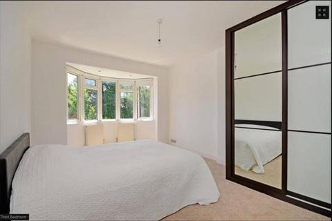 undefined, St Dunstans Gardens, Acton, W3