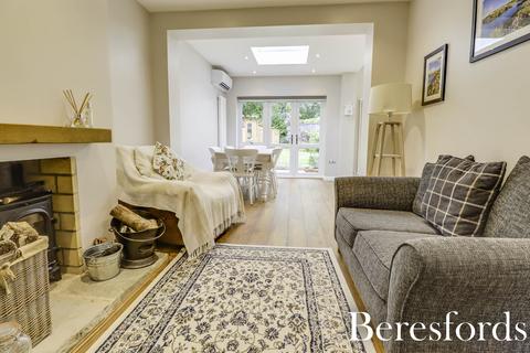 2 bedroom semi-detached house for sale, Orchard Lane, Pilgrims Hatch, CM15