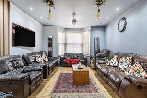 14 Oakhill Road, Sutton, SM1 3AB