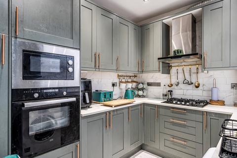 14 Oakhill Road, Sutton, SM1 3AB