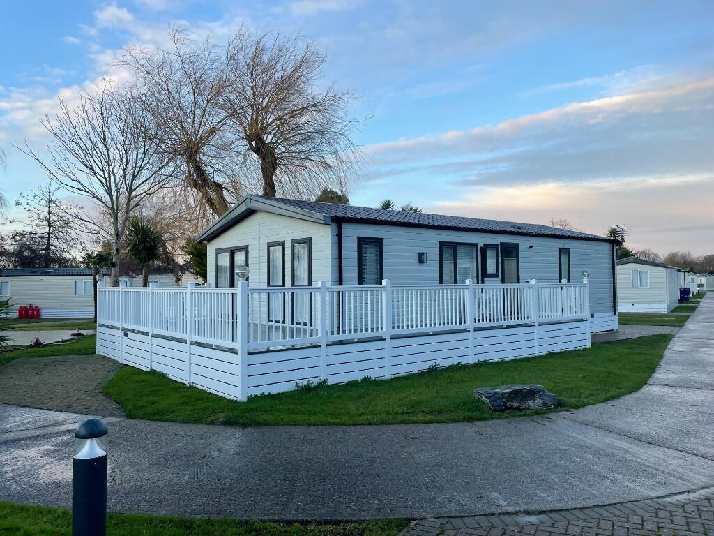 3 Bedroom Static Home for sale in Monkton by Guild