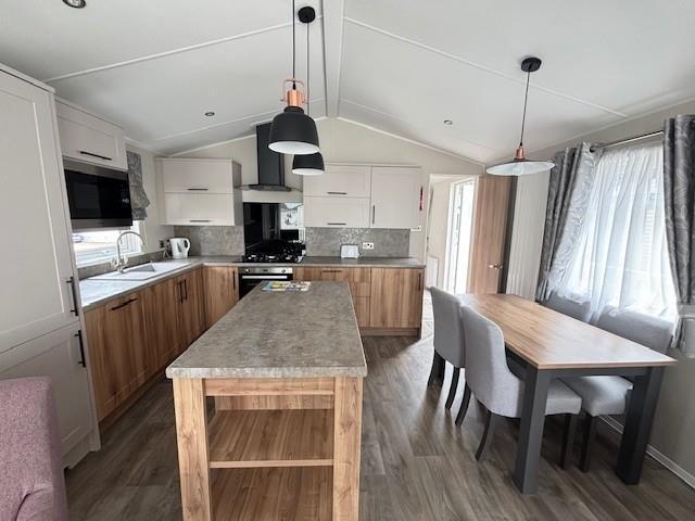 2 Bedroom Static Home For Sale In Monkton By Guild