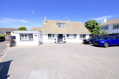 4 bedroom detached house for sale, 8 Hautmont Estate, Le Mont Millais, Jersey JE2